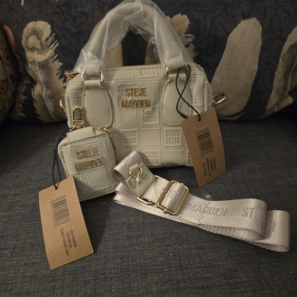 Steve Madden Mini Cream Women's Bag Set - Picture 2 of 4